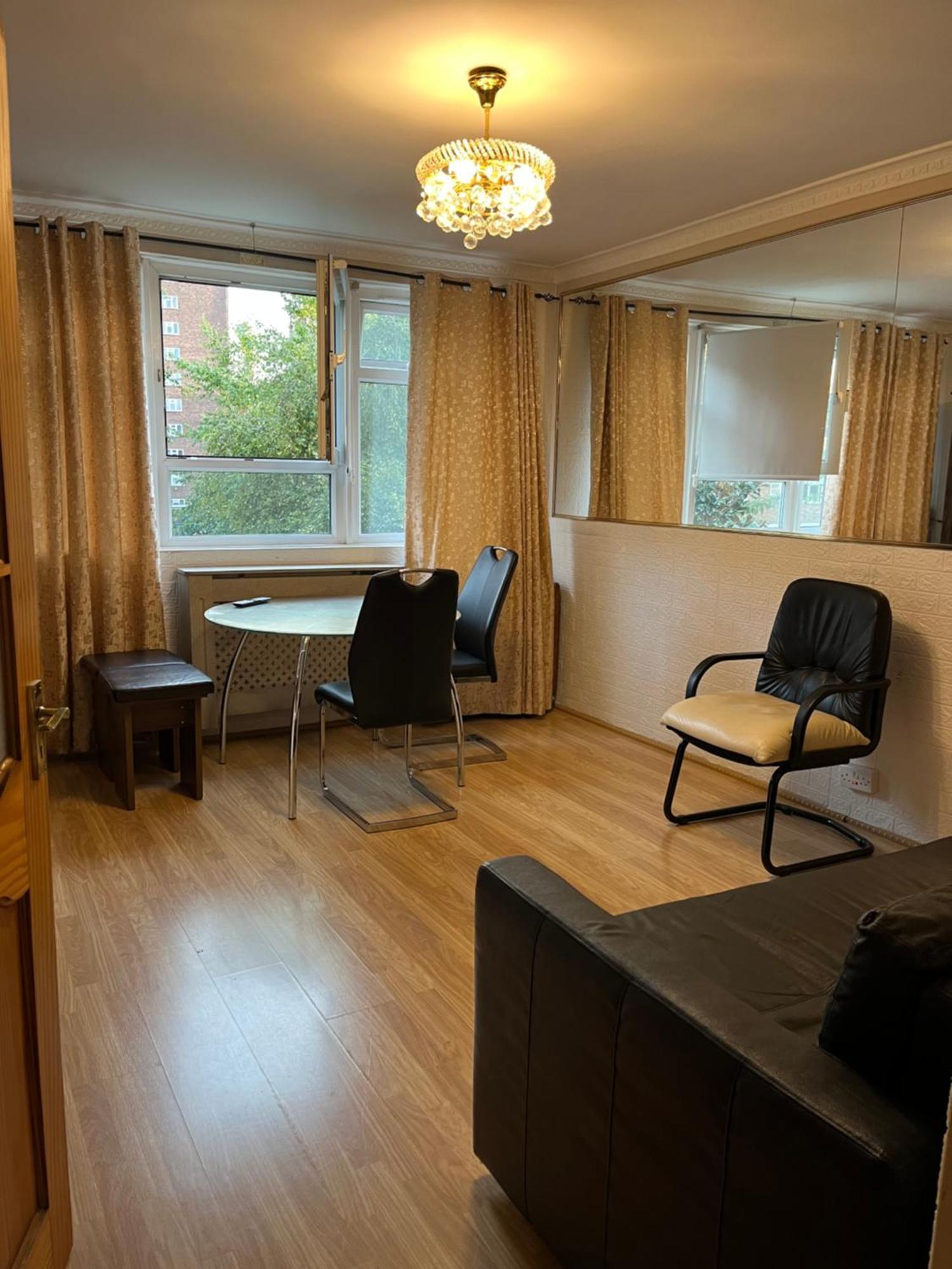 1 Bedroom Flat Close To City With Free Parking Arrangement Londra Dış mekan fotoğraf